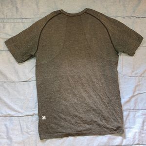 Lululemon running T-Shirt